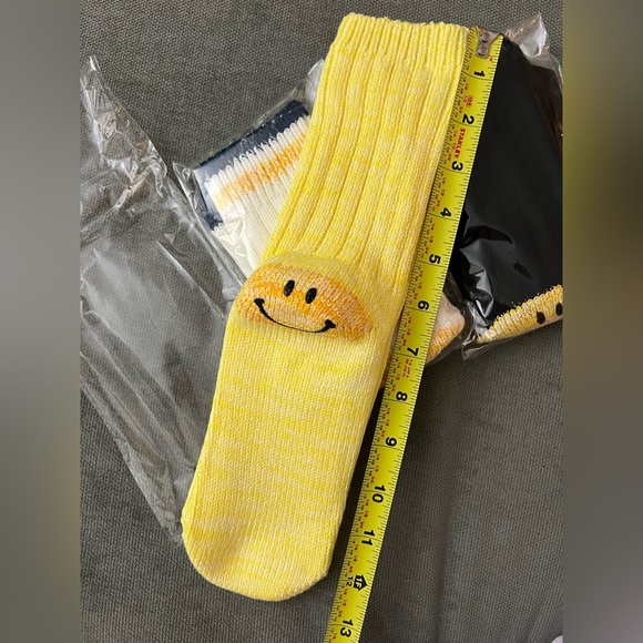 New Three Pairs - Smiley Face Cotton Socks for Women - Picture 7 of 9